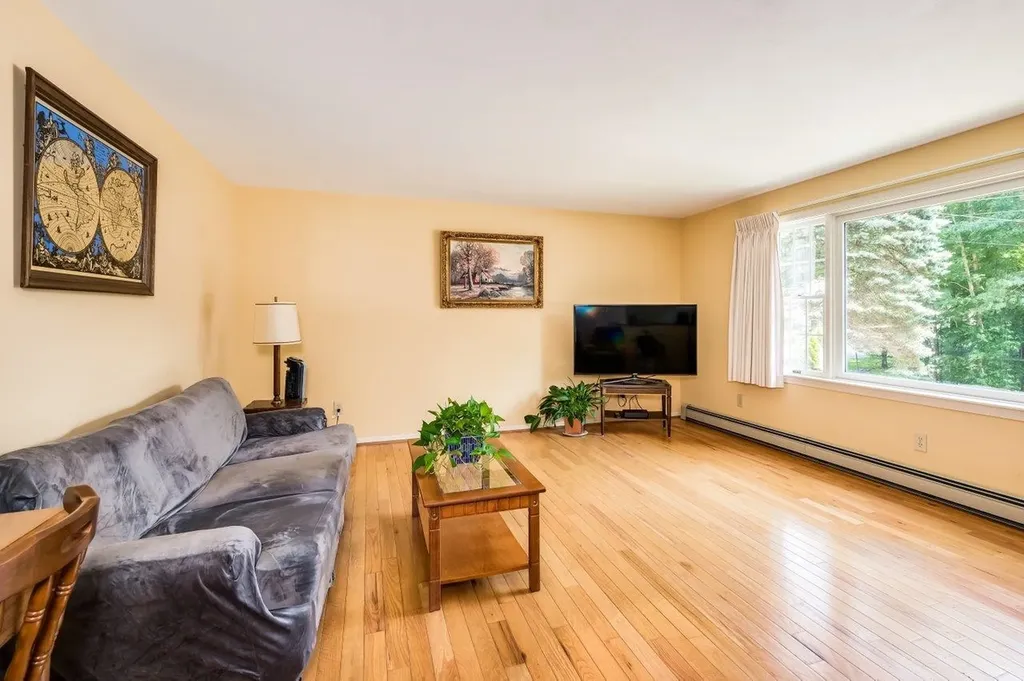 11 Long Leaf Lane Somersworth NH 03878
