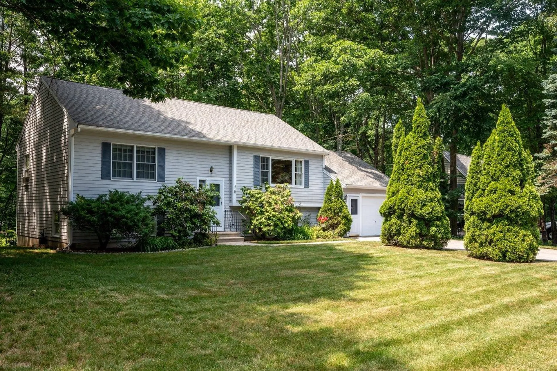 11 Long Leaf Lane Somersworth NH 03878