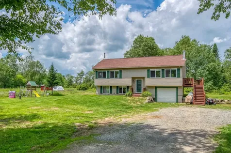 14 Abigails Circle Jefferson NH 03583