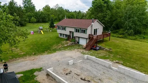 14 Abigails Circle Jefferson NH 03583