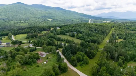 14 Abigails Circle Jefferson NH 03583