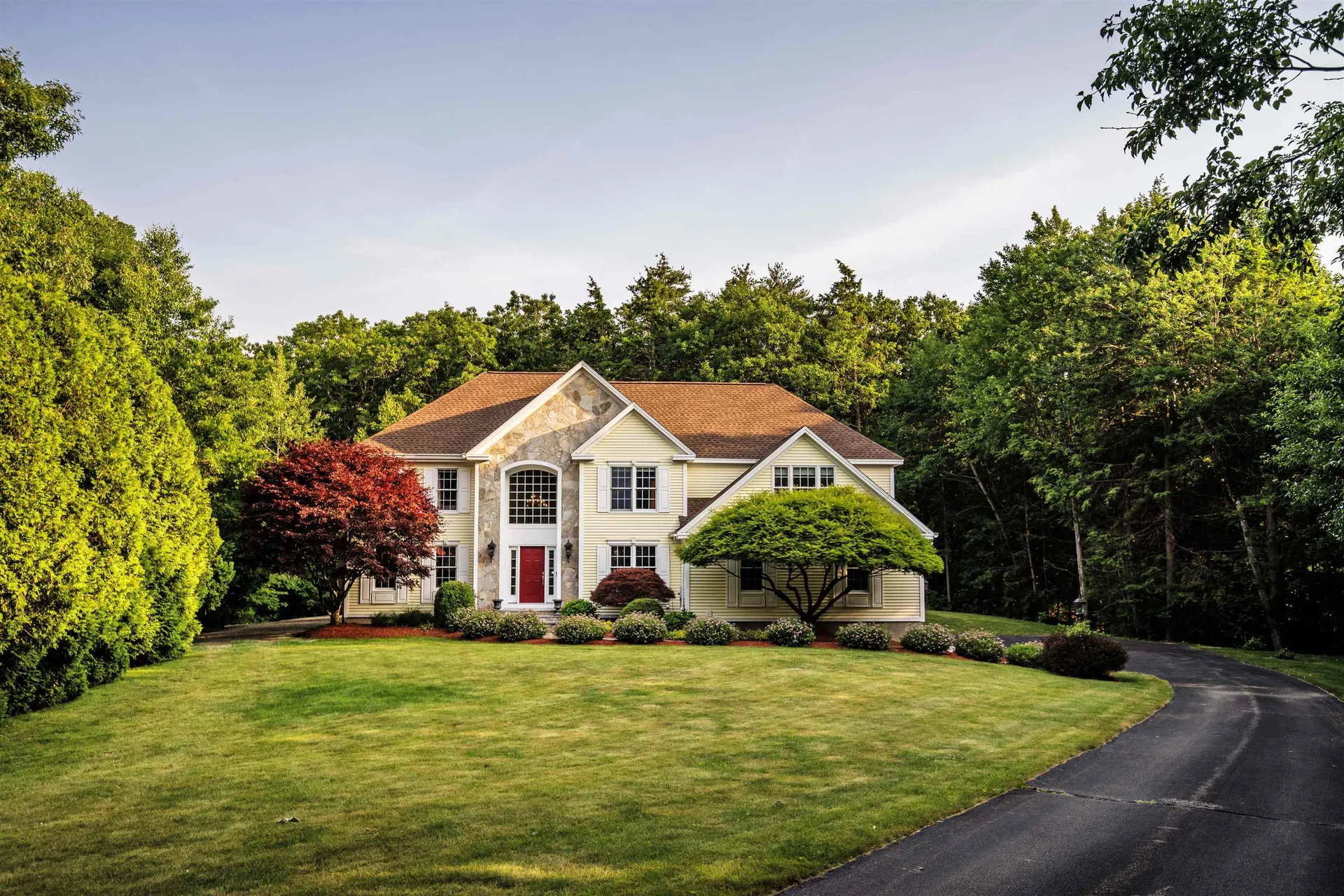 2 Yorkshire Road Windham NH 03087