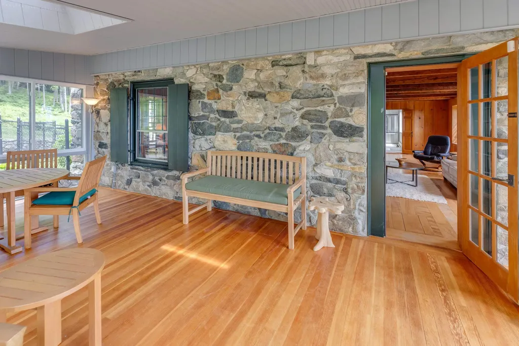 629 Dyke Road Sugar Hill NH 03586