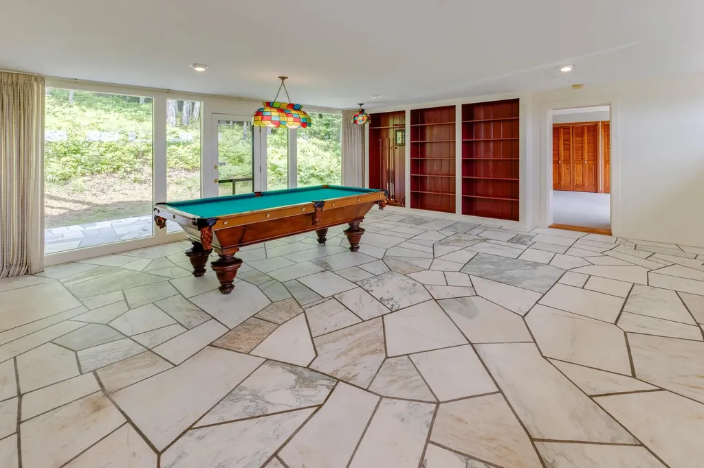 629 Dyke Road Sugar Hill NH 03586