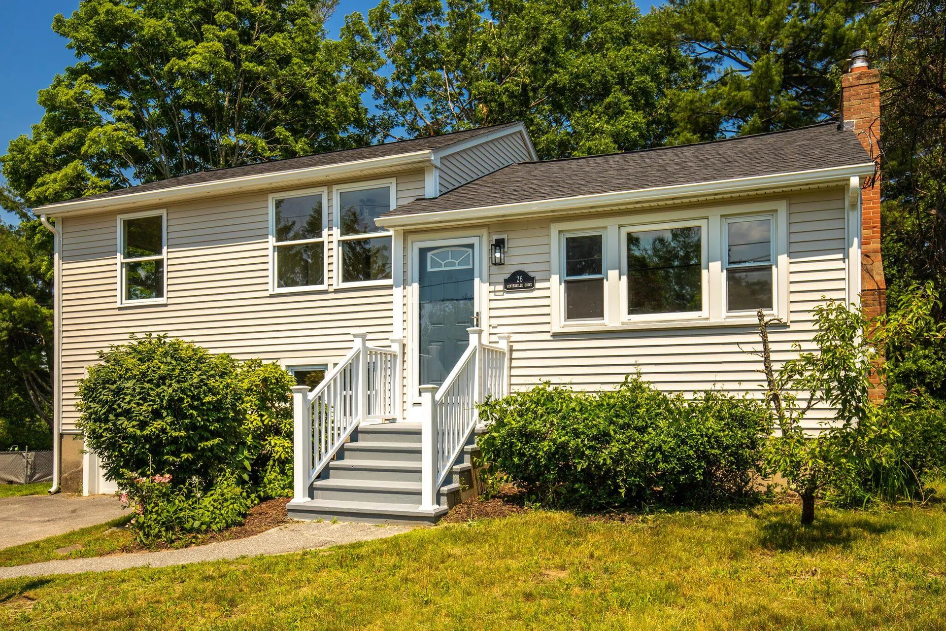 26 Centerville Drive Salem NH 03079