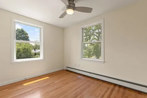 26 Centerville Drive Salem NH 03079