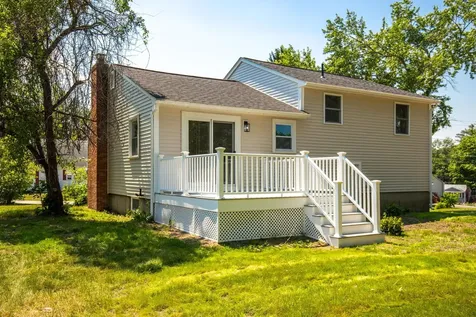 26 Centerville Drive Salem NH 03079