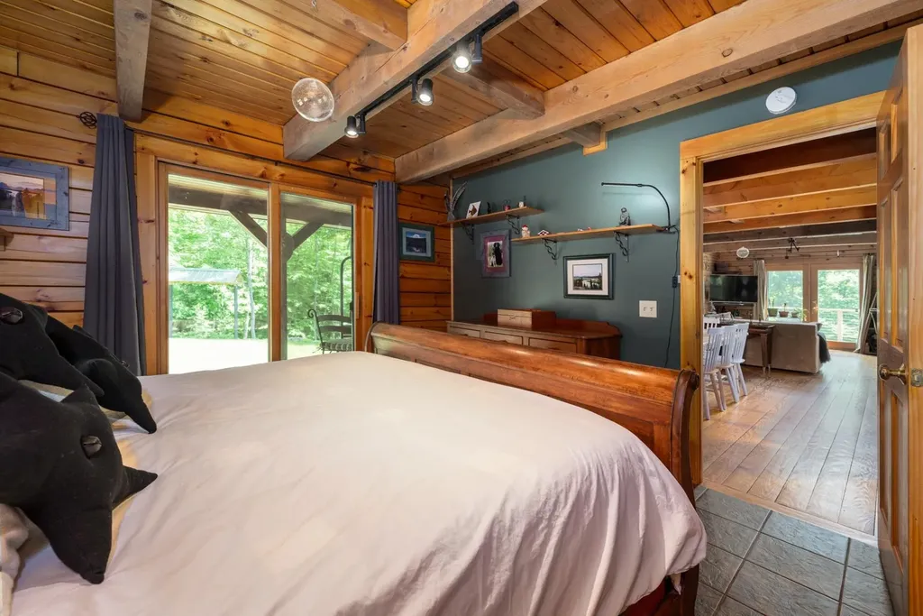 10 Hermit Hollow Lane Sutton NH 03273