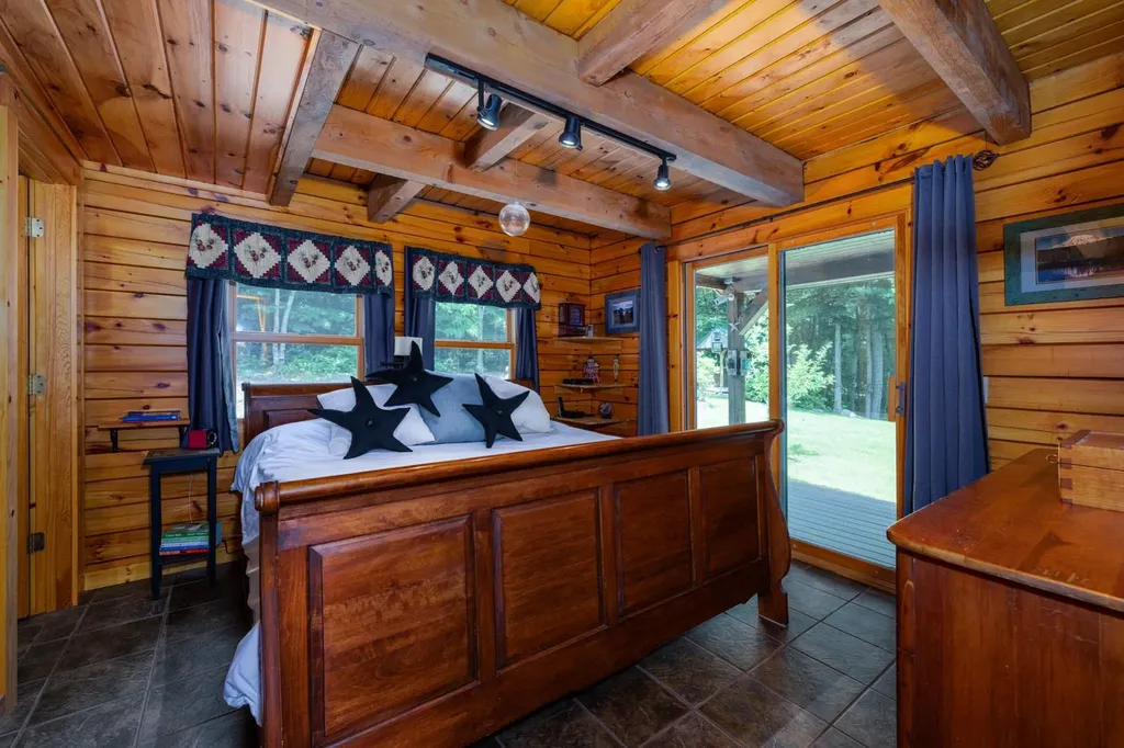 10 Hermit Hollow Lane Sutton NH 03273