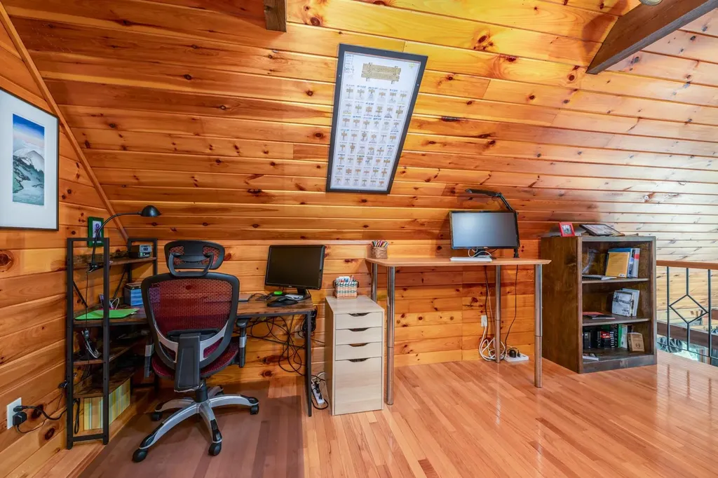 10 Hermit Hollow Lane Sutton NH 03273