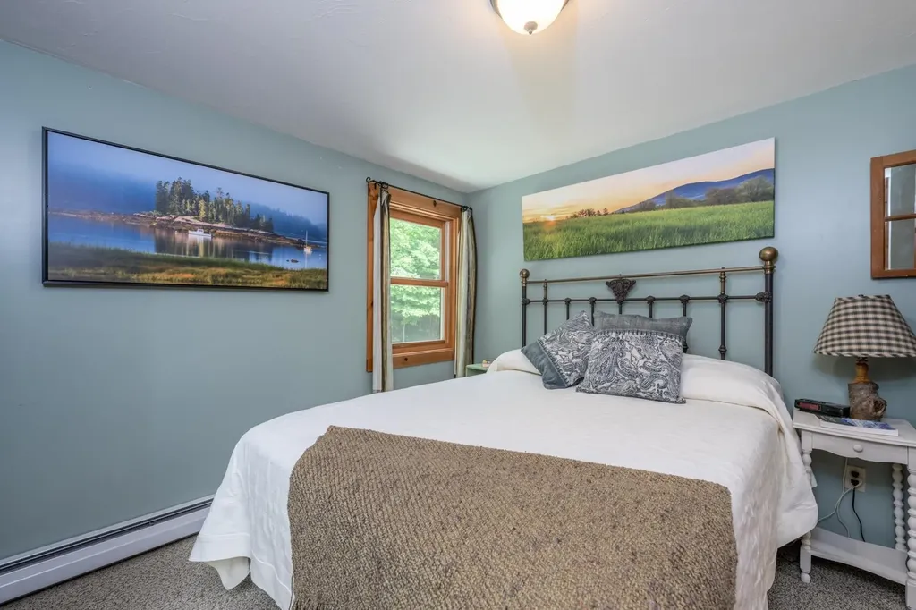 10 Hermit Hollow Lane Sutton NH 03273