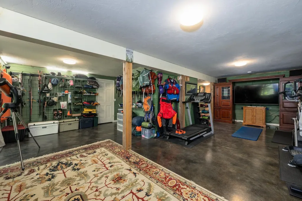 10 Hermit Hollow Lane Sutton NH 03273