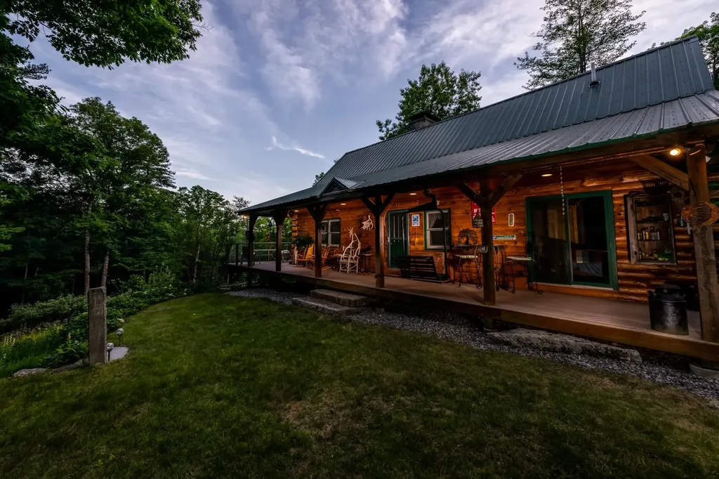 10 Hermit Hollow Lane Sutton NH 03273