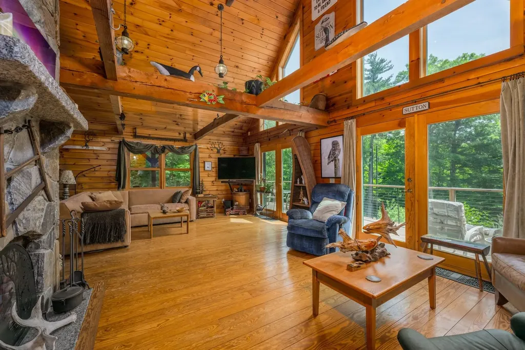 10 Hermit Hollow Lane Sutton NH 03273