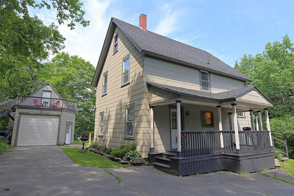 42 Lafayette Street St. Johnsbury VT 05819