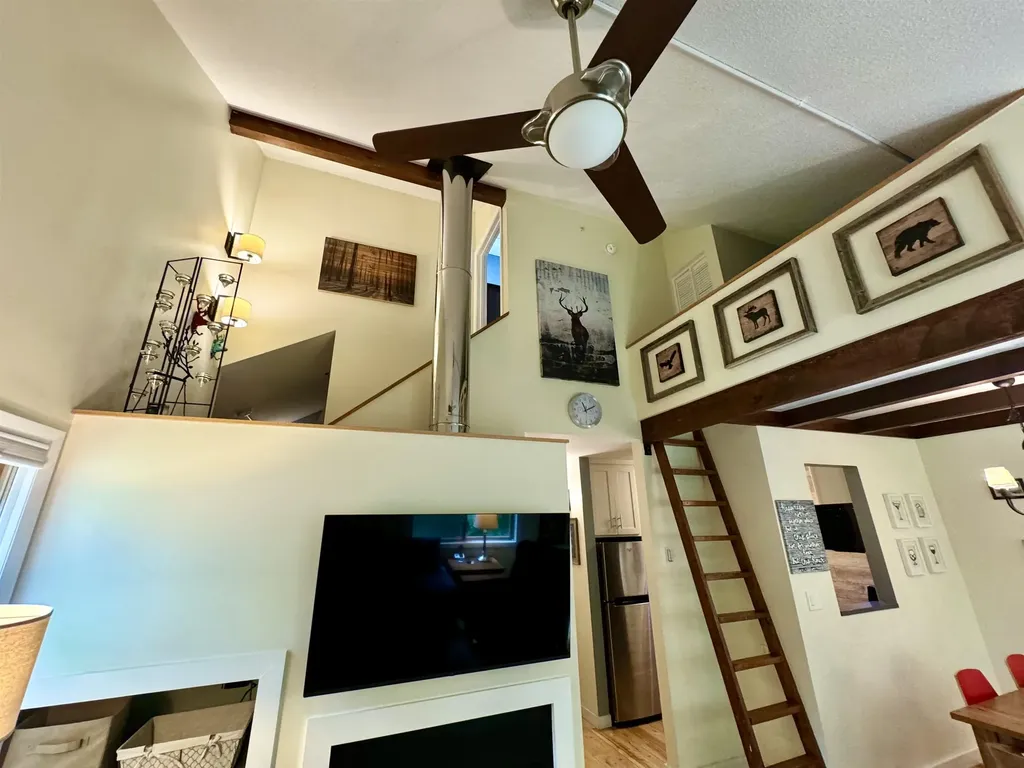 63 Sugar Run Fayston VT 05673
