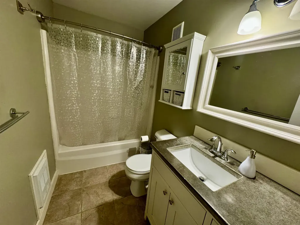 63 Sugar Run Fayston VT 05673