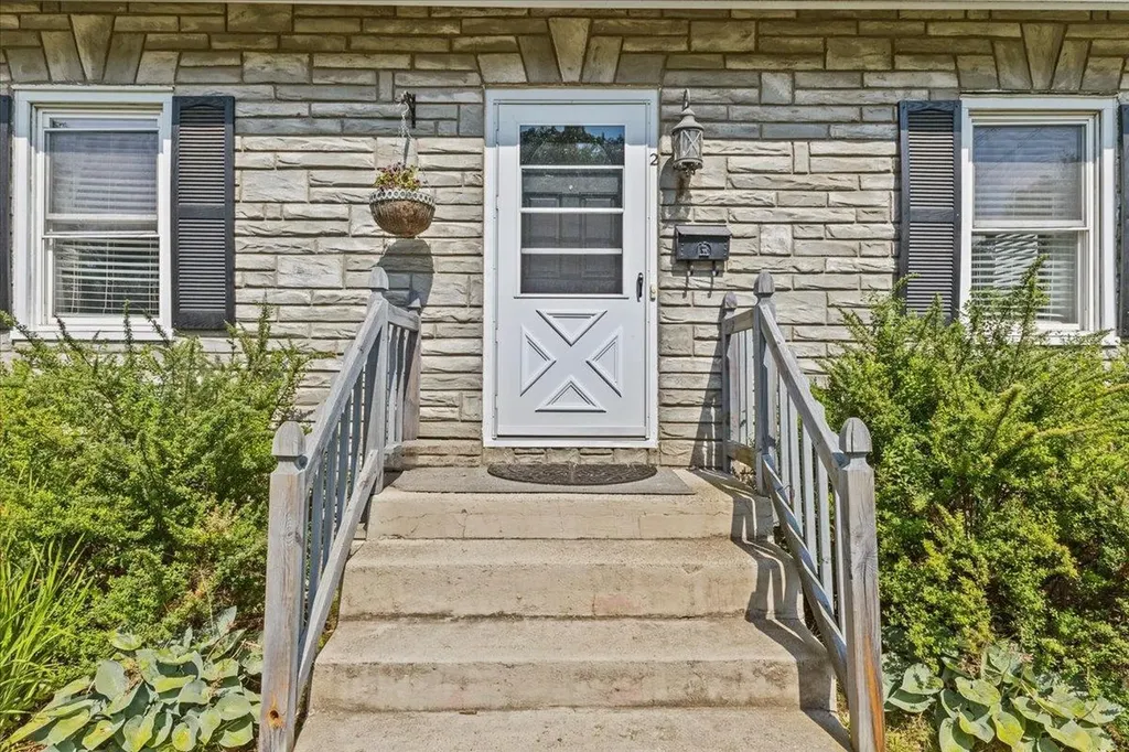 2 Maplewood Drive South Burlington VT 05403