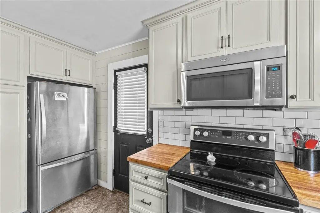2 Maplewood Drive South Burlington VT 05403