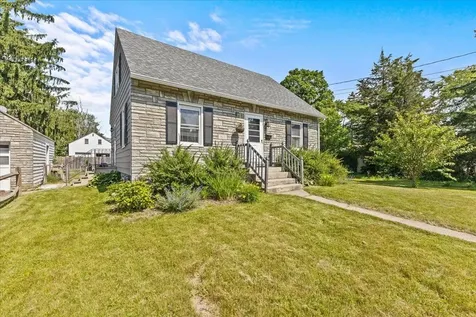 2 Maplewood Drive South Burlington VT 05403