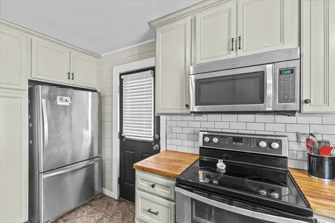 2 Maplewood Drive South Burlington VT 05403