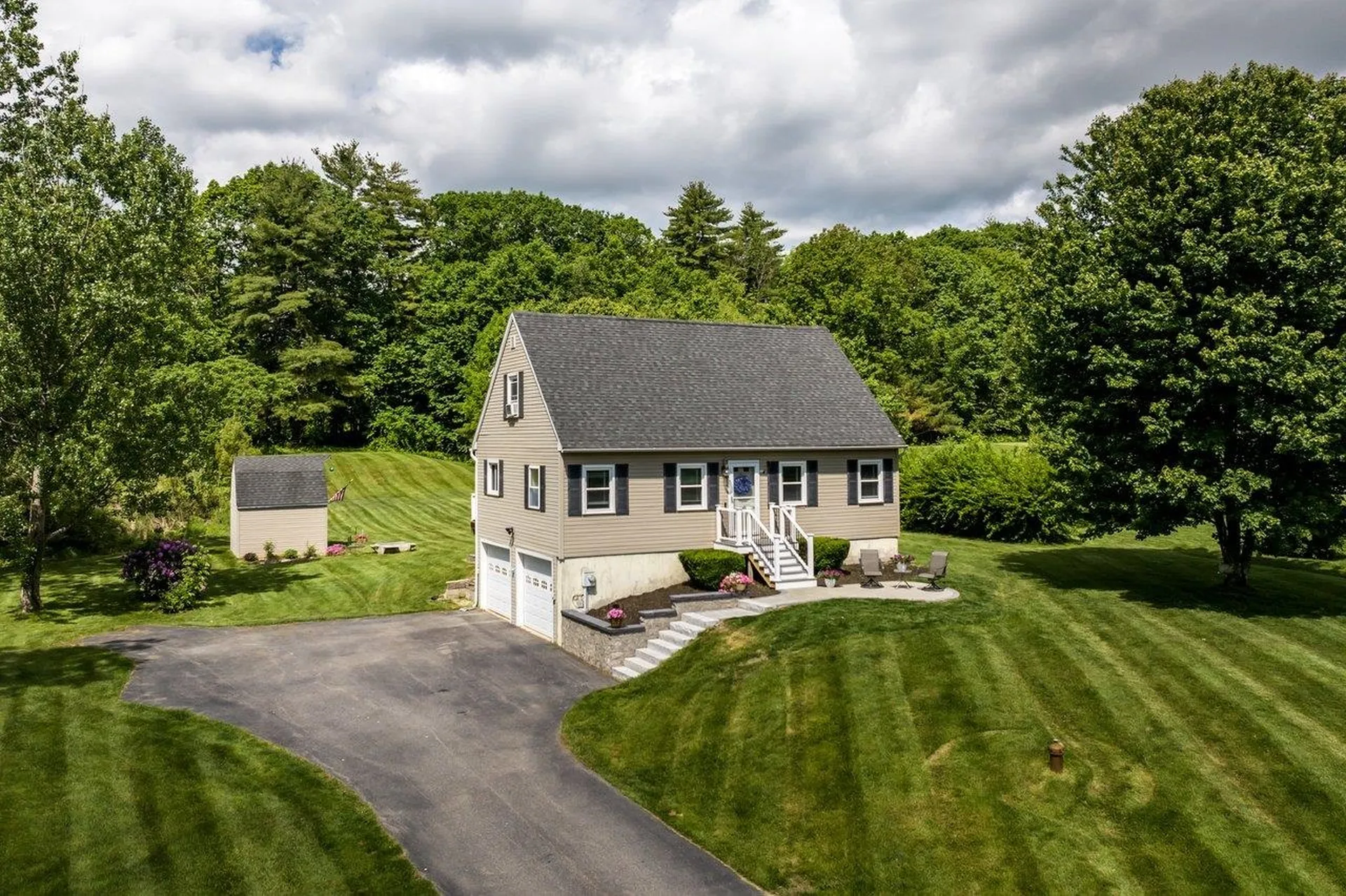 6 Shannon Way Brentwood NH 03833