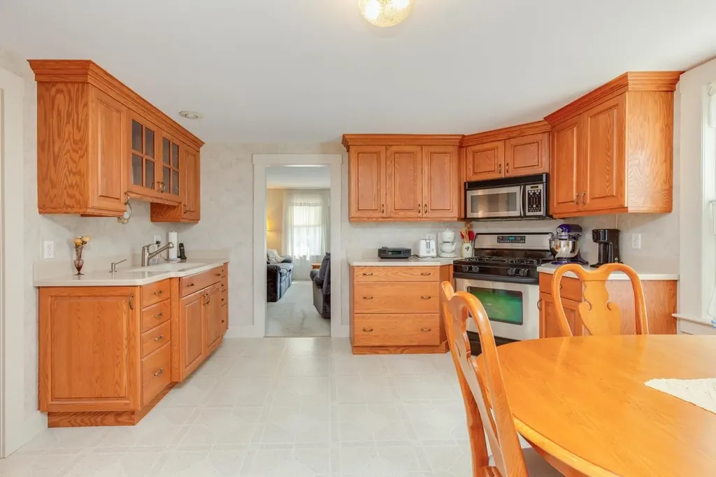 75 Ash Street Nashua NH 03060