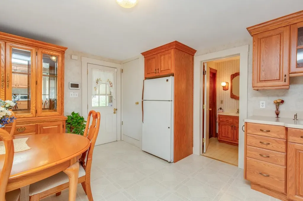75 Ash Street Nashua NH 03060
