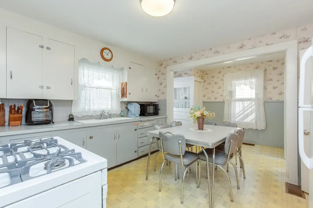 75 Ash Street Nashua NH 03060