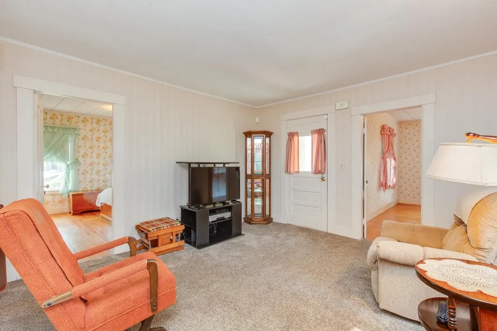 75 Ash Street Nashua NH 03060