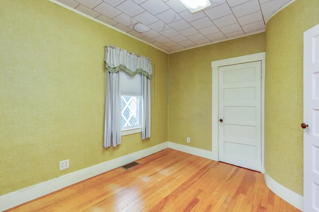 75 Ash Street Nashua NH 03060