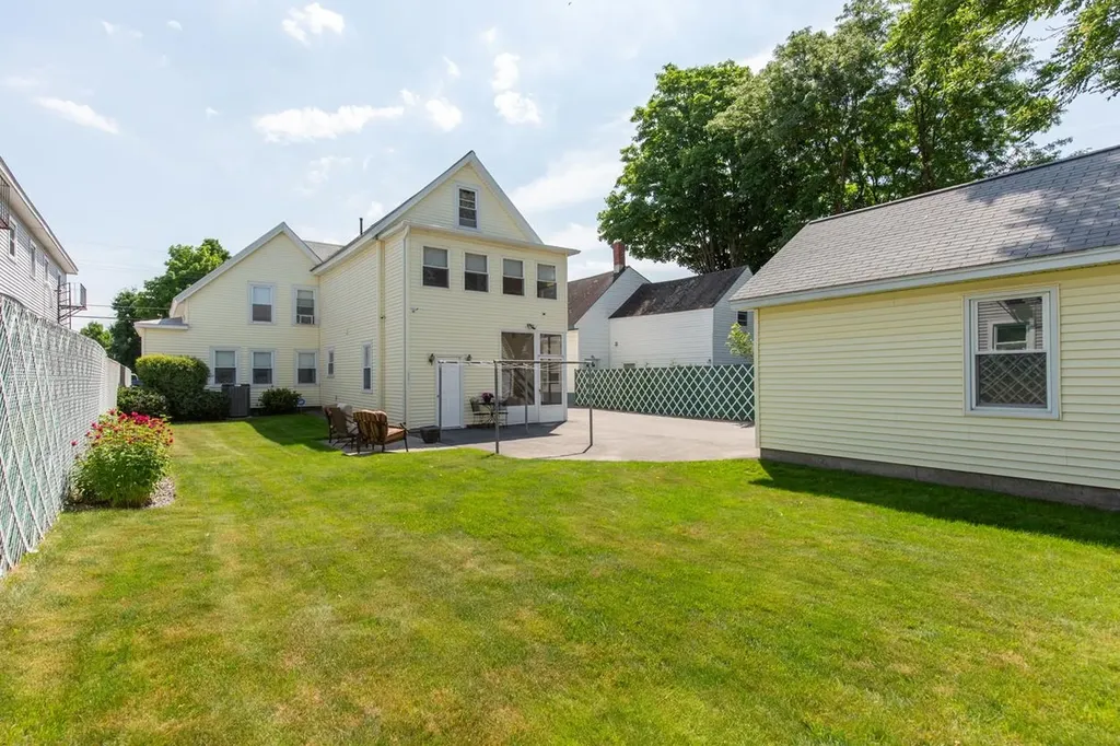 75 Ash Street Nashua NH 03060