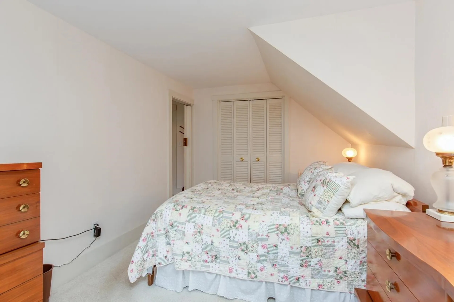 75 Ash Street Nashua NH 03060