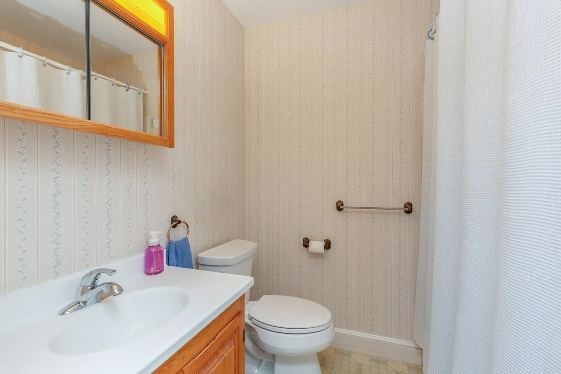 75 Ash Street Nashua NH 03060