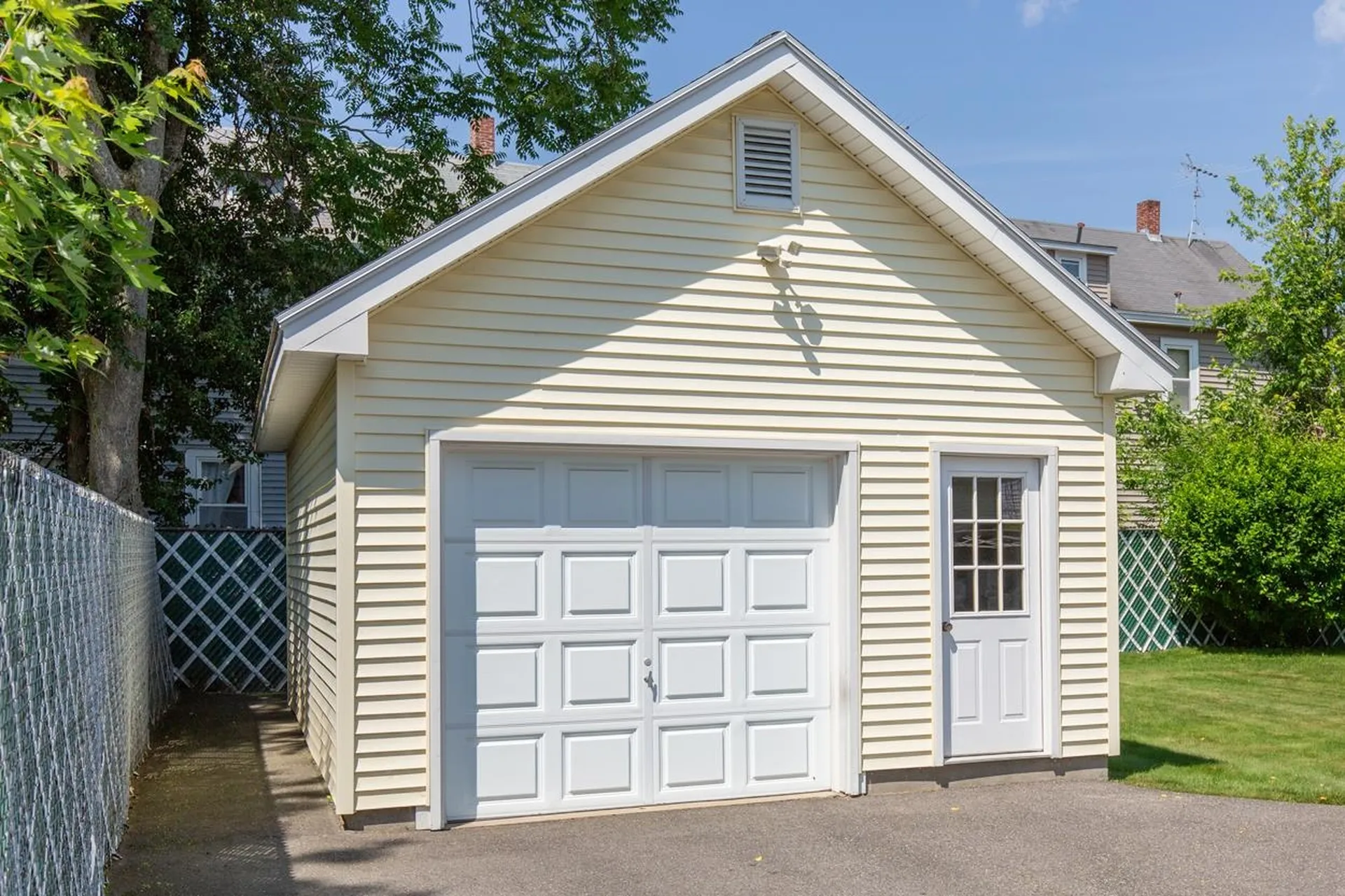 75 Ash Street Nashua NH 03060