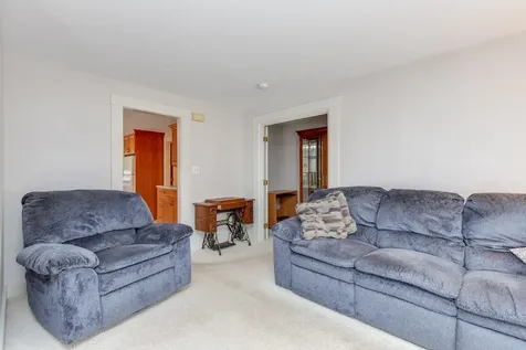 75 Ash Street Nashua NH 03060