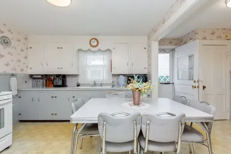 75 Ash Street Nashua NH 03060