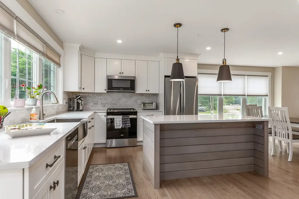 3 Thompson Way Rye NH 03870