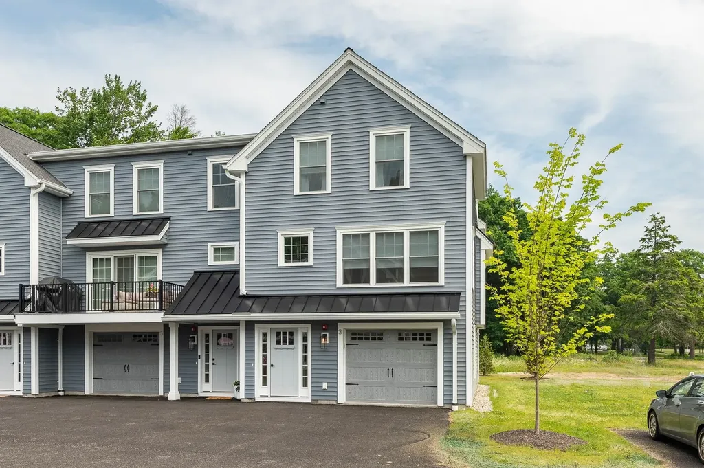 3 Thompson Way Rye NH 03870