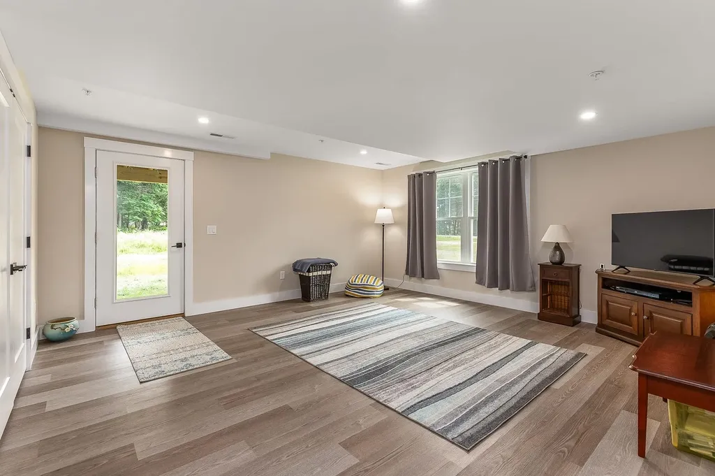 3 Thompson Way Rye NH 03870