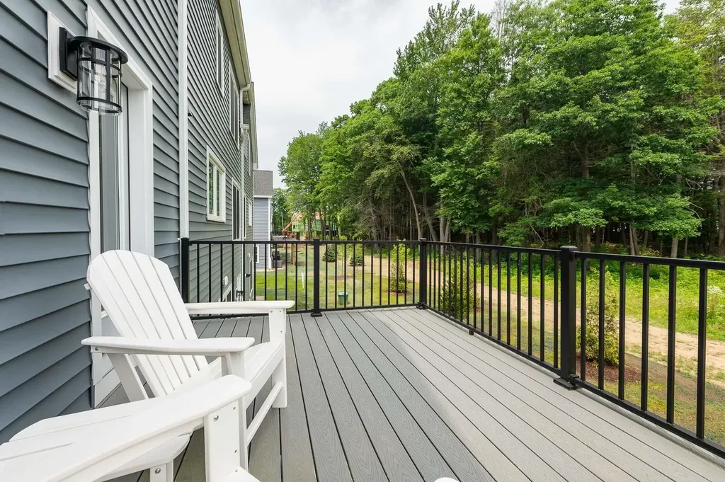 3 Thompson Way Rye NH 03870