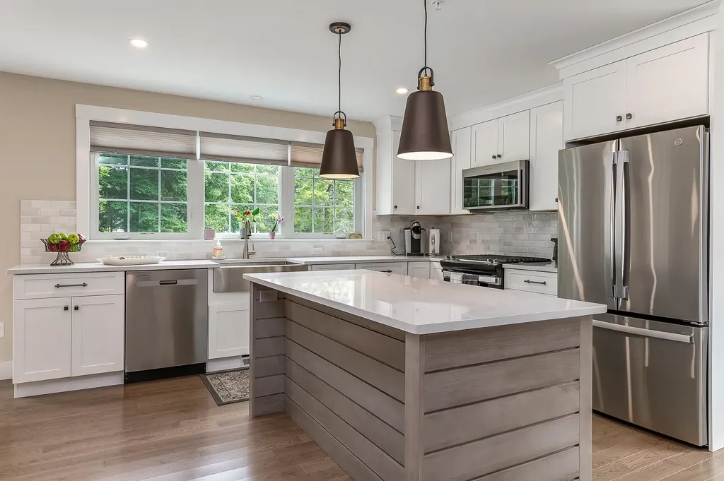 3 Thompson Way Rye NH 03870