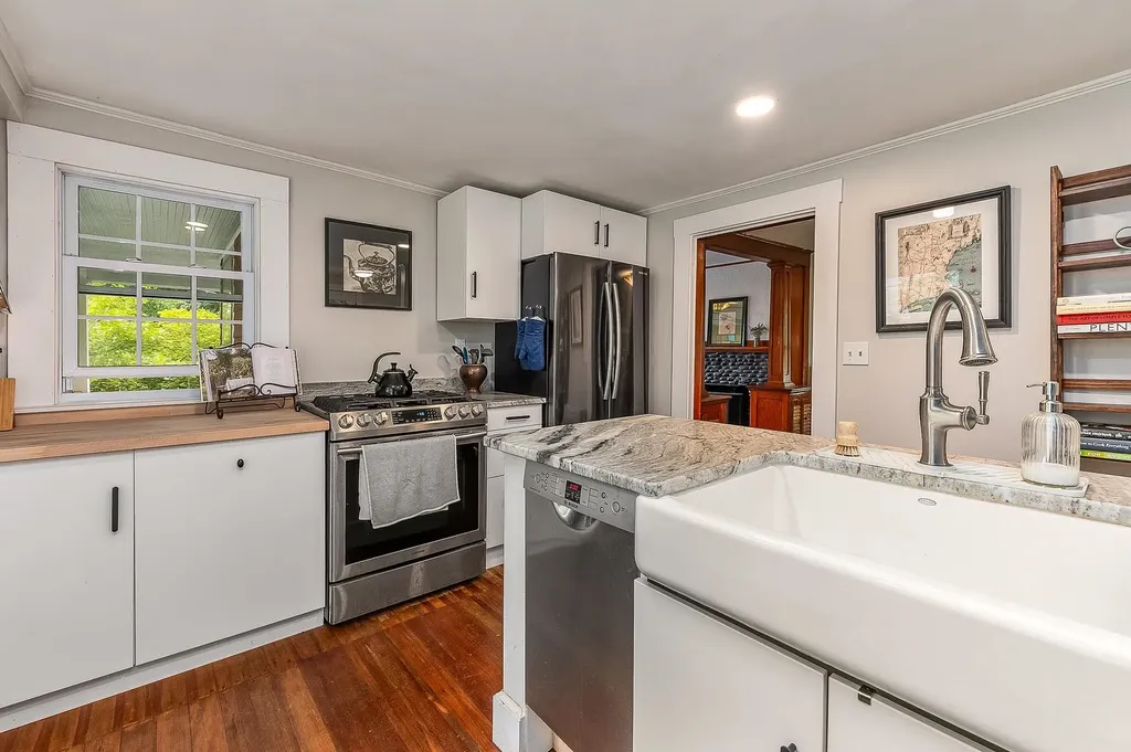 27 Philbrick Road Kittery ME 03904