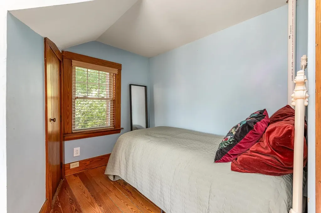 27 Philbrick Road Kittery ME 03904