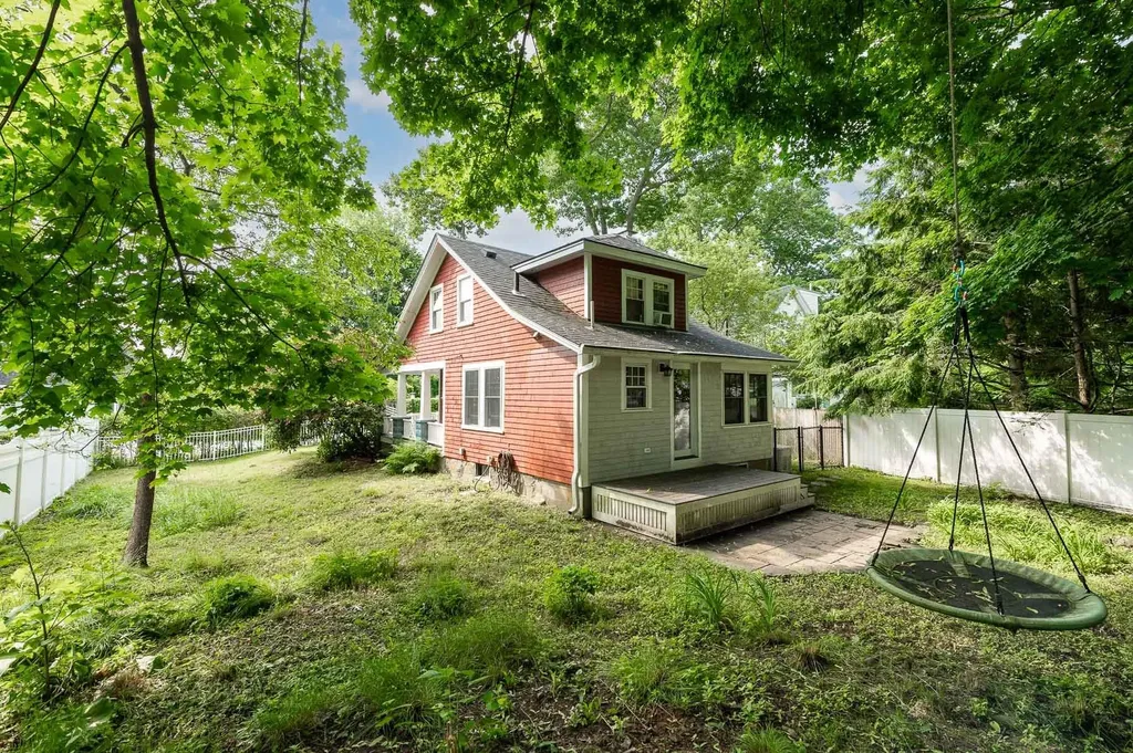27 Philbrick Road Kittery ME 03904