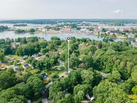 27 Philbrick Road Kittery ME 03904
