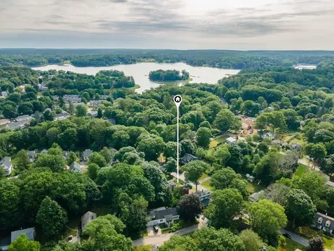 27 Philbrick Road Kittery ME 03904