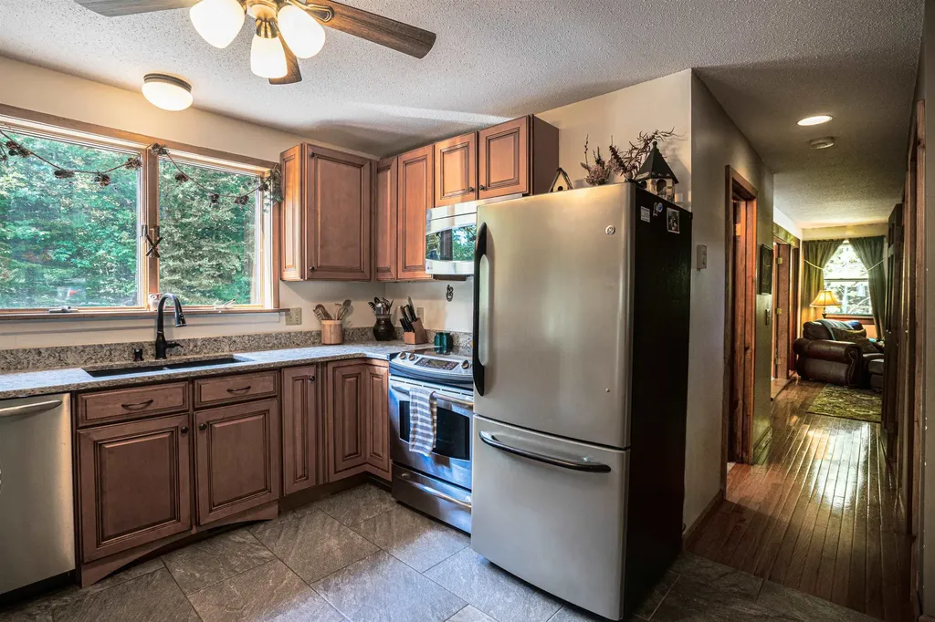 33 Joan's Ridge Road Dover VT 05356