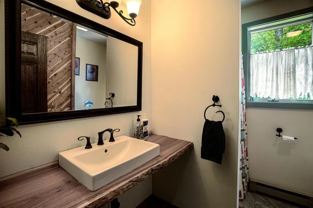 33 Joan's Ridge Road Dover VT 05356