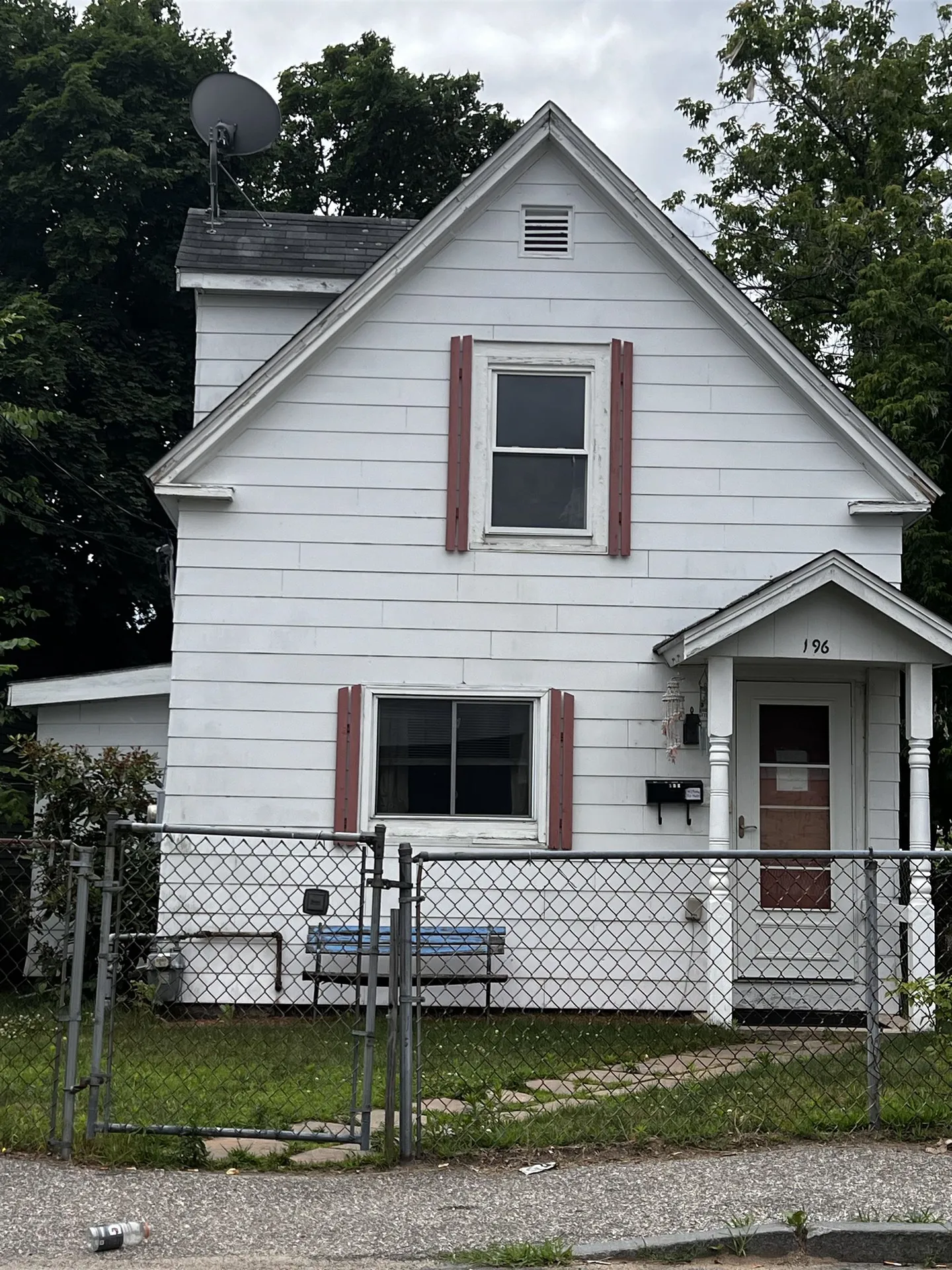 196 Douglas Street Manchester NH 03102-4309